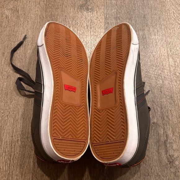 Levi’s shoes - Picture 2 of 4